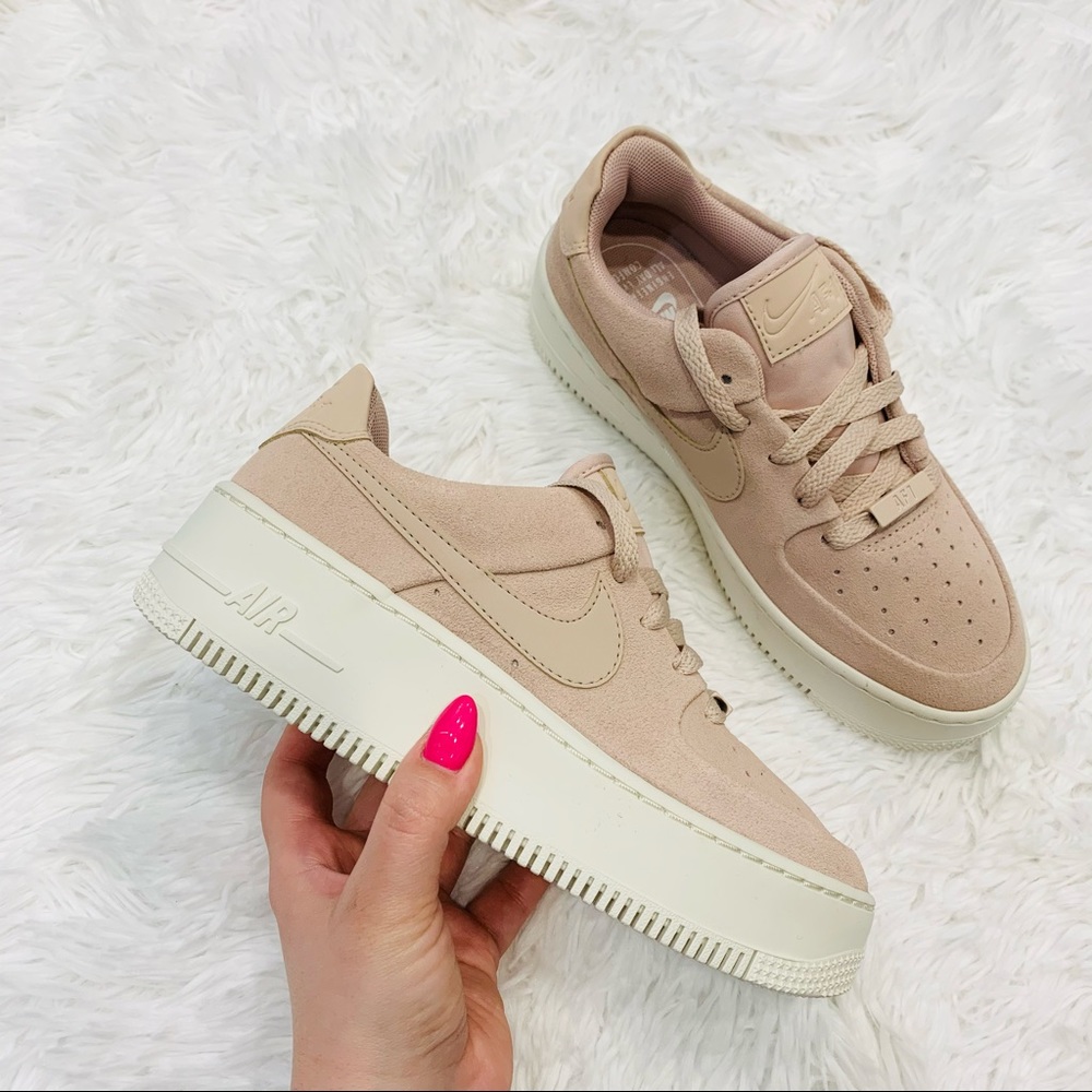 Nike Air Force 1 Sage Low Particle Beige